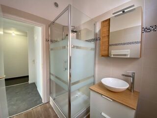  Appartement à louer 2 pièces 55 m²