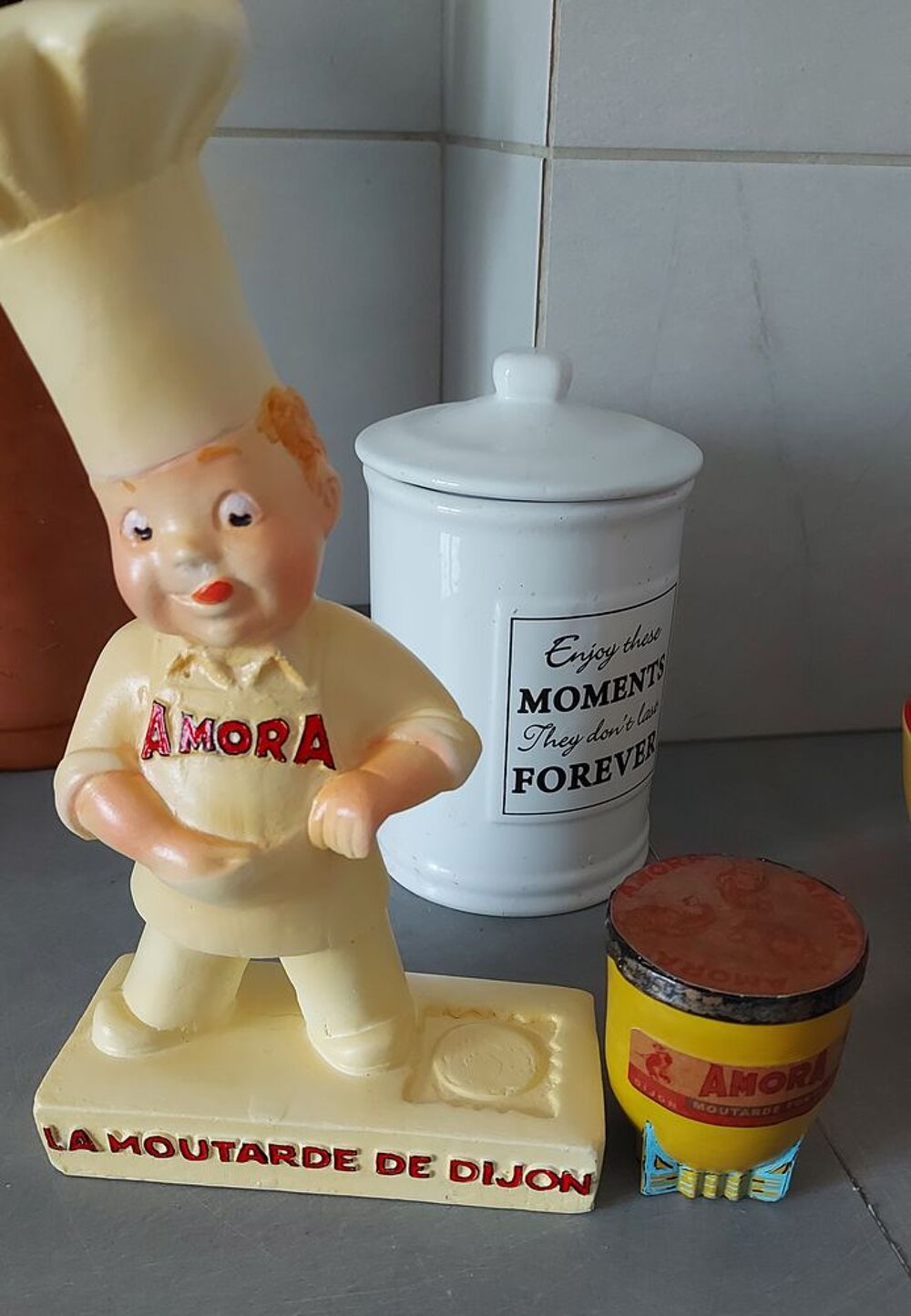 Pl&acirc;tre publicitaire Amora 
