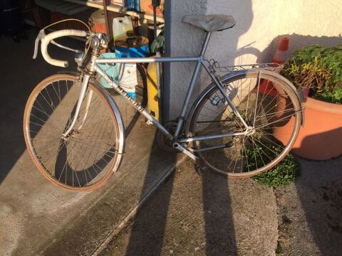 VELO   TYPE Randonnèe 25 Chauny (02)