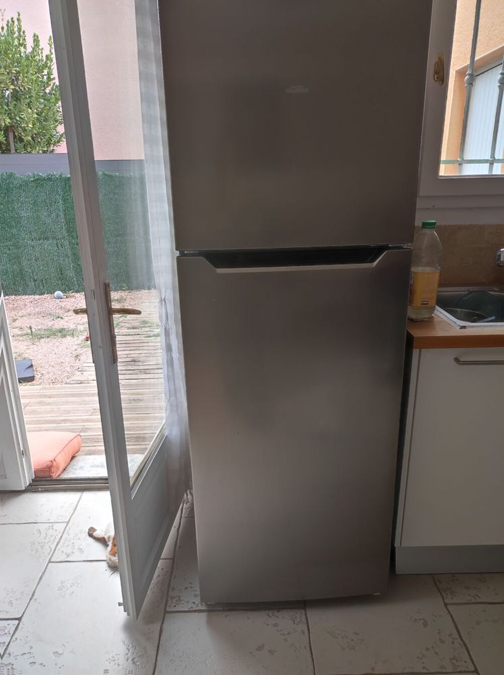 Frigo r&eacute;frig&eacute;rateur Valberg sous garantie Meubles