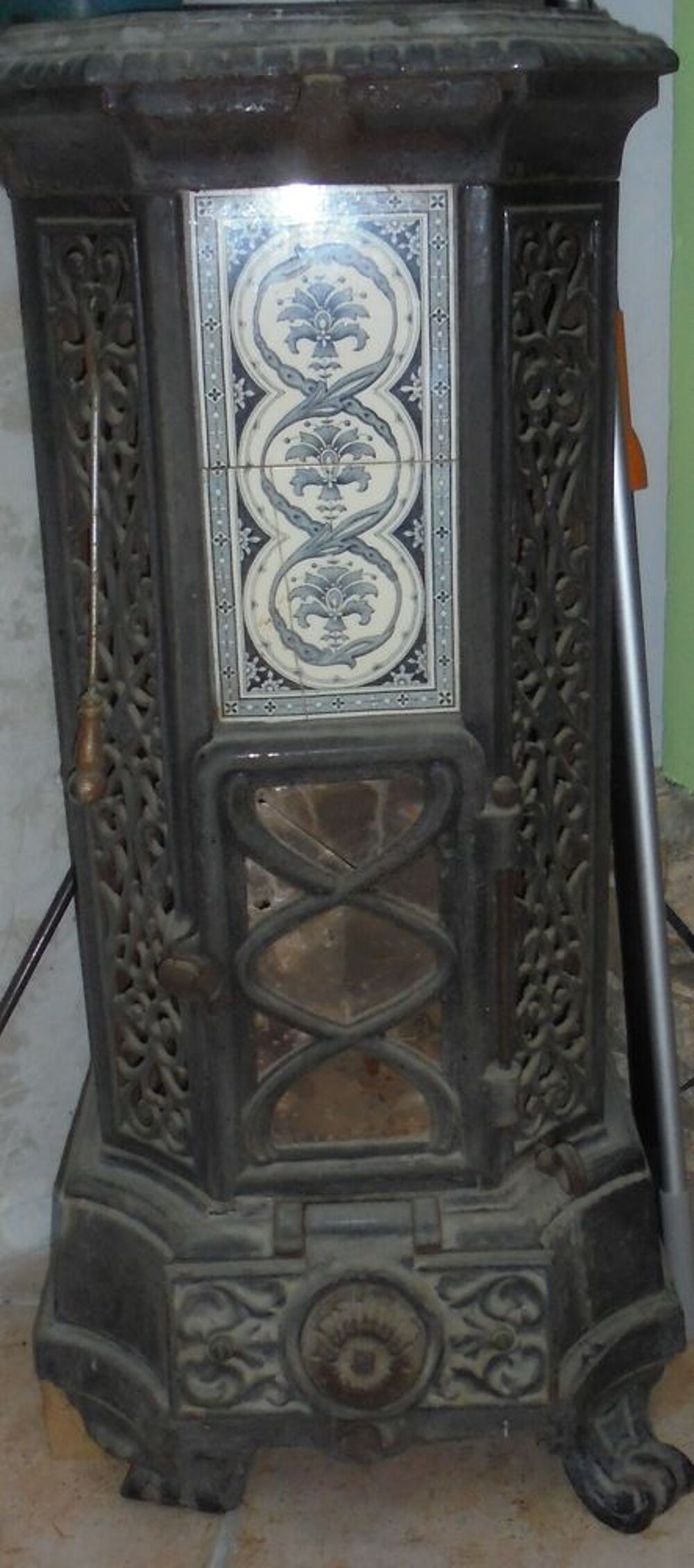 1er po&ecirc;le a bois Godin Décoration