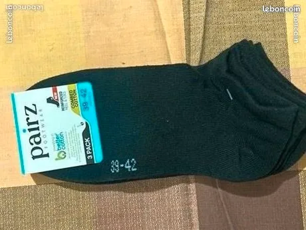 Lot de 3 Paires de Chaussettes Noires Neuves T-39-42 Vêtements