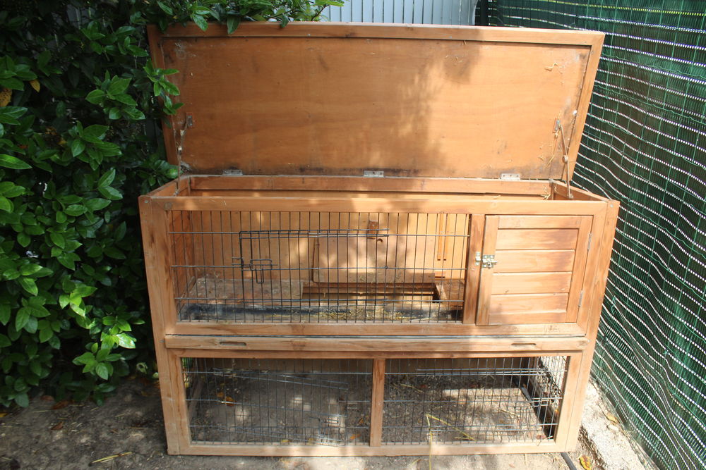 poulailler de jardin Longueur 1.35m Hauteur 0.85m Jardin