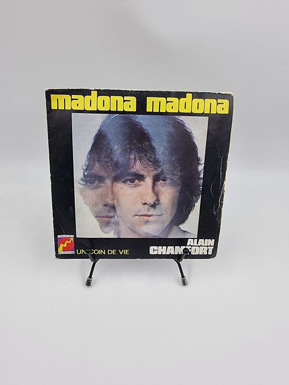 Vinyle 45 tours Alain Chamfort : Madona Madona / Un Coin... CD et vinyles