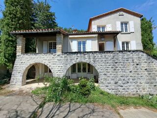  Maison à vendre 9 pièces 213 m²