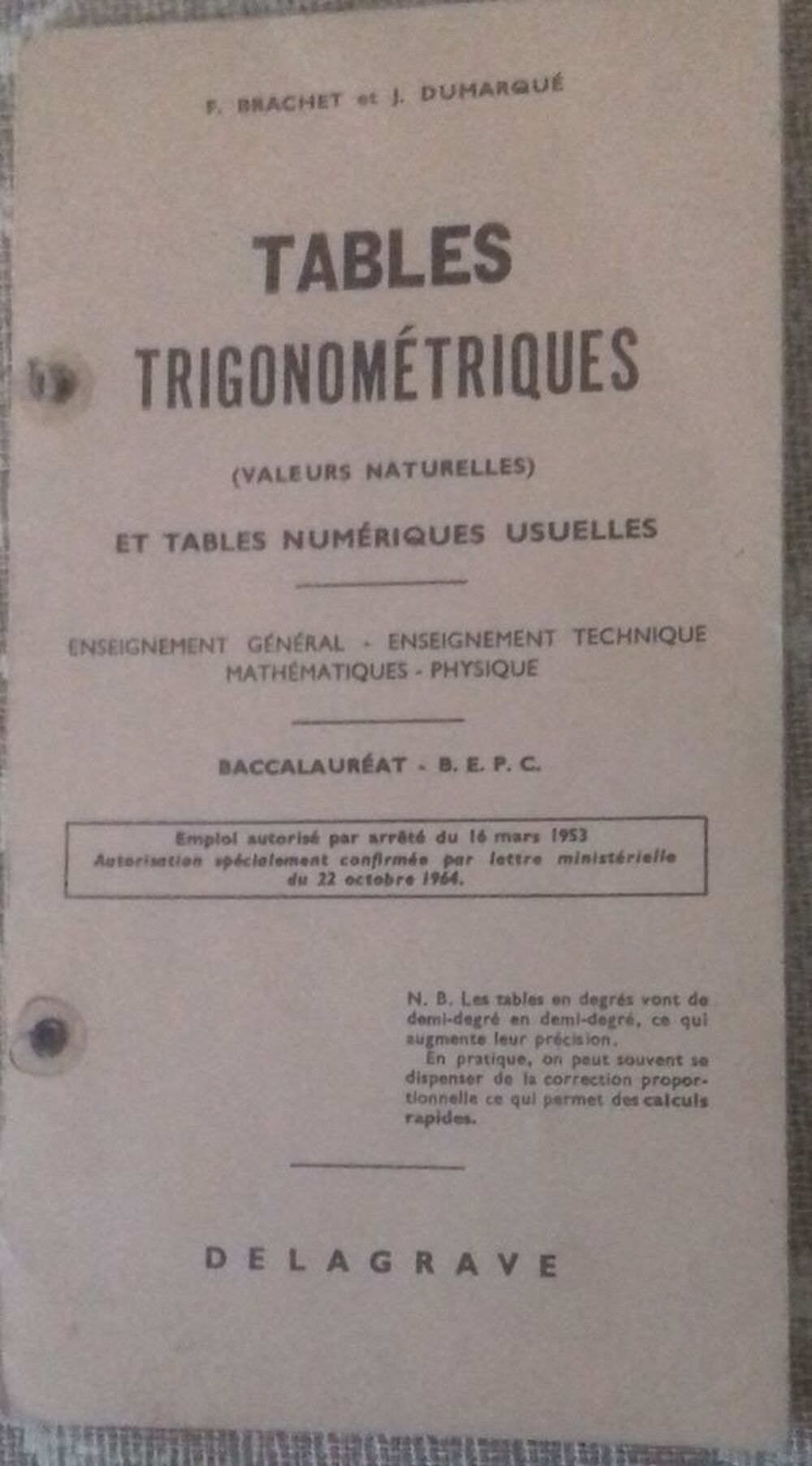 Tables trigonom&eacute;triques Livres et BD