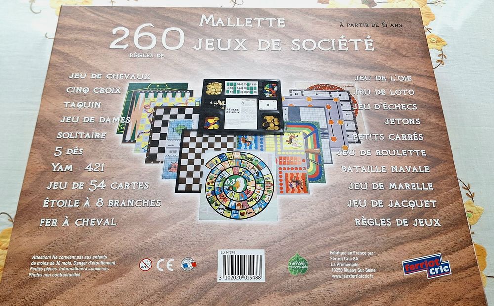 Mallette de jeux de soci&eacute;t&eacute; neuve Jeux / jouets