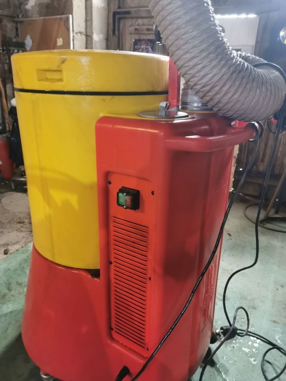 Extracteur de fum&eacute;e portable GOODAIRE 1202 (CASTOLIN) Bricolage