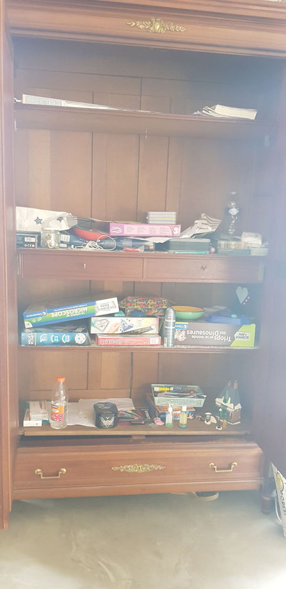 donne armoire Meubles