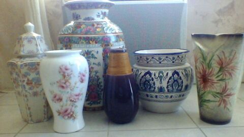 6 vases 45 Le Pouzin (07)