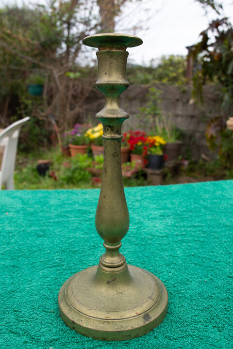 Bougeoir en laiton, style Louis Philippe 15 La Crau (83)