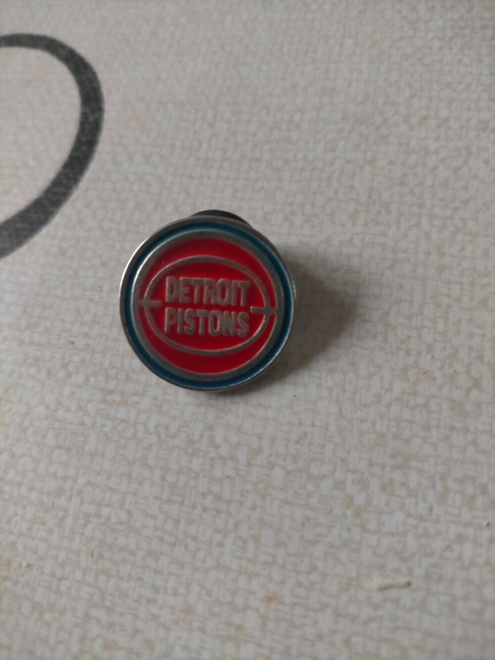 pin's pistons d&eacute;troit 