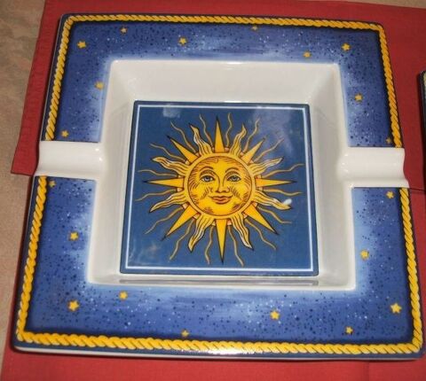 Cendrier en Porcelaine dcor soleil 21X21 cm N1 15 Le Moule (97)