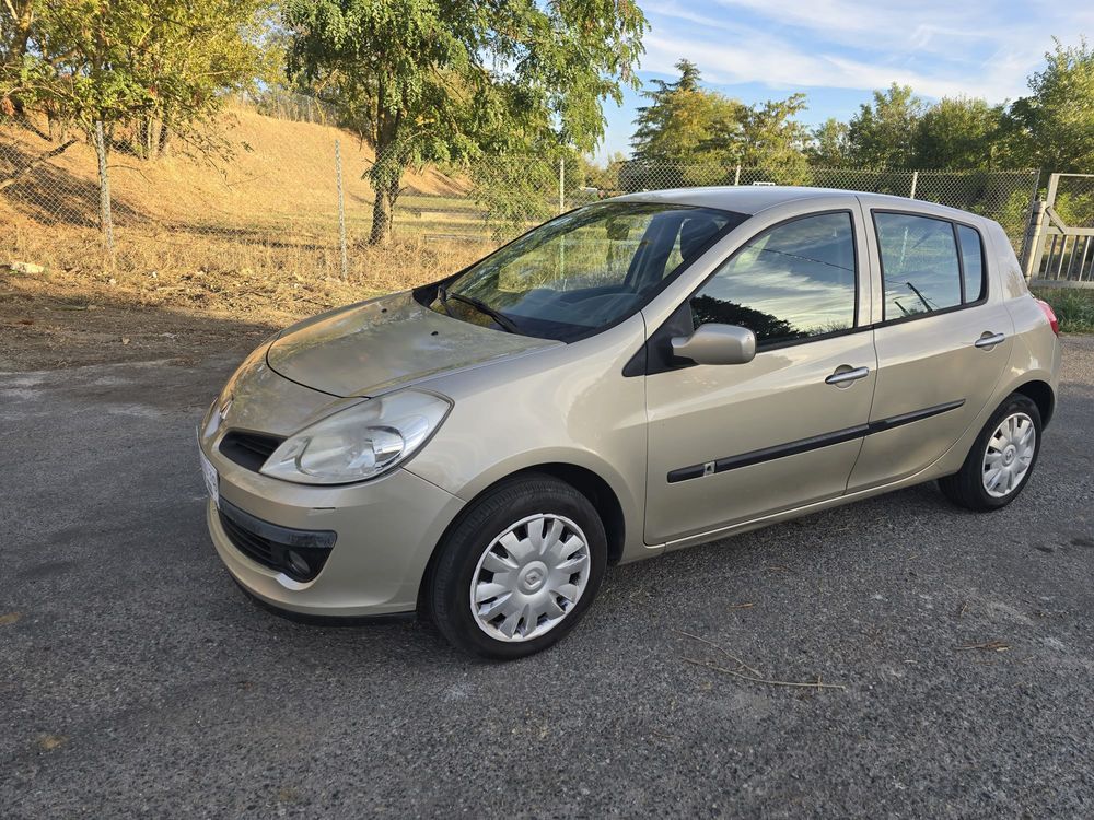 Clio III 2007 occasion 31140 Aucamville