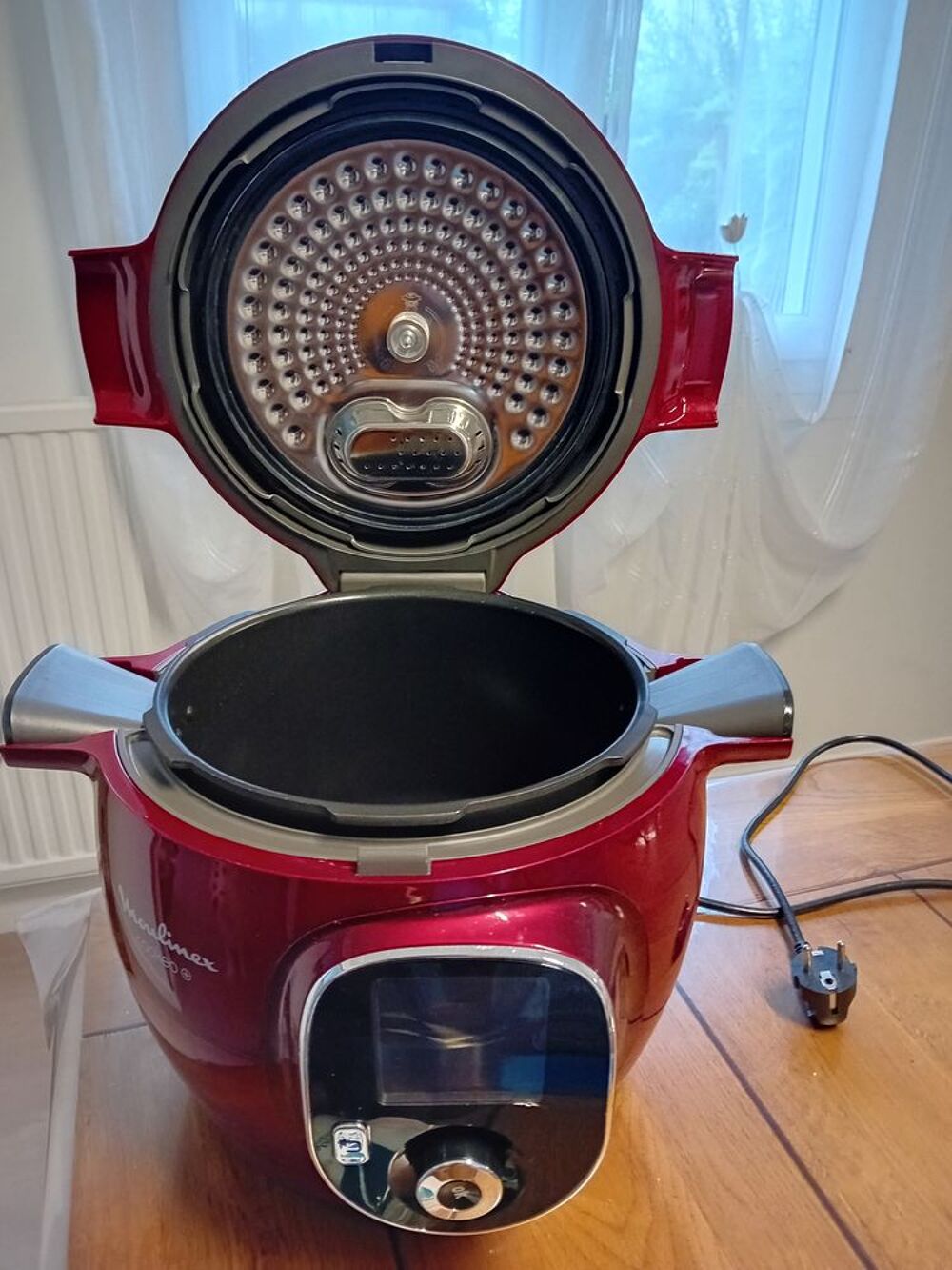 Cook&eacute;o rouge avec accessoires et livre de cuisine Electroménager