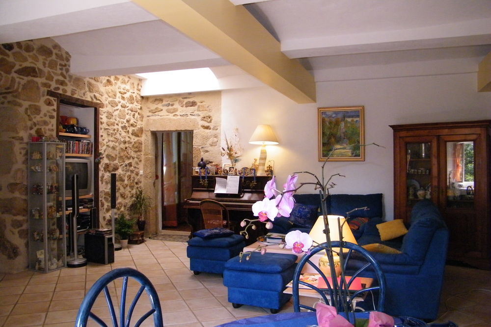 Vente Moulin ARDECHE/PRIVAS/MOULIN/20 PIECES/MAISON DE RAPPORT Privas