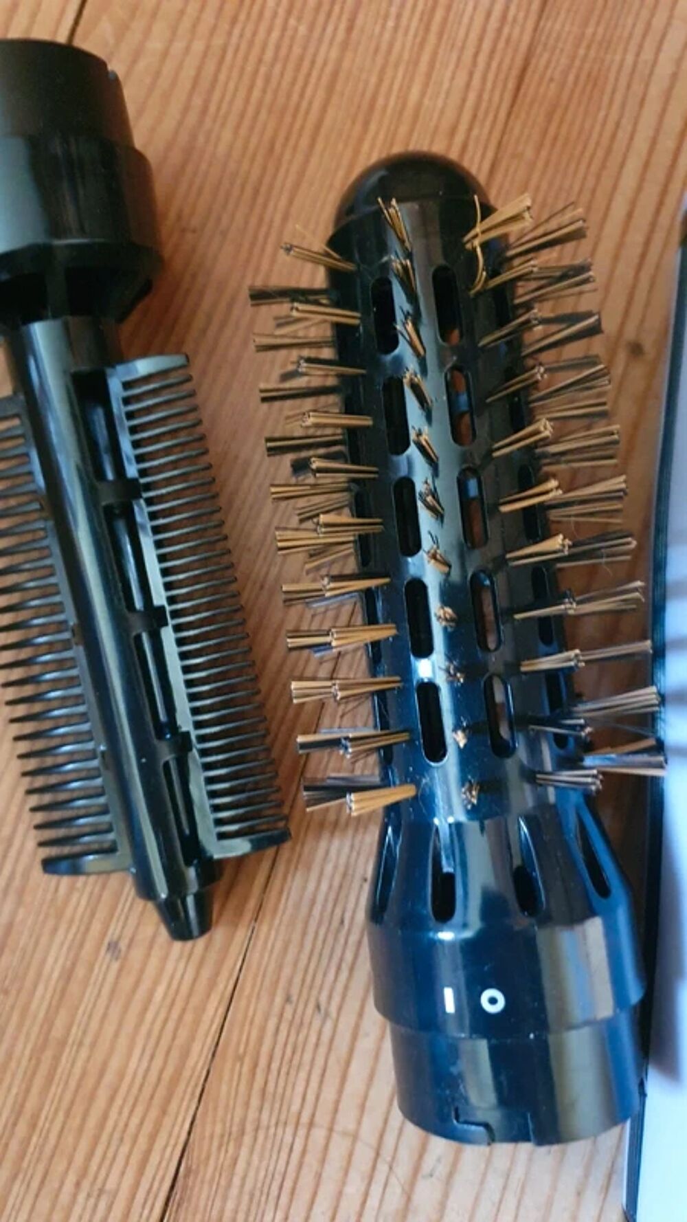 S&egrave;che cheveux Quigg avec accessoires Electroménager