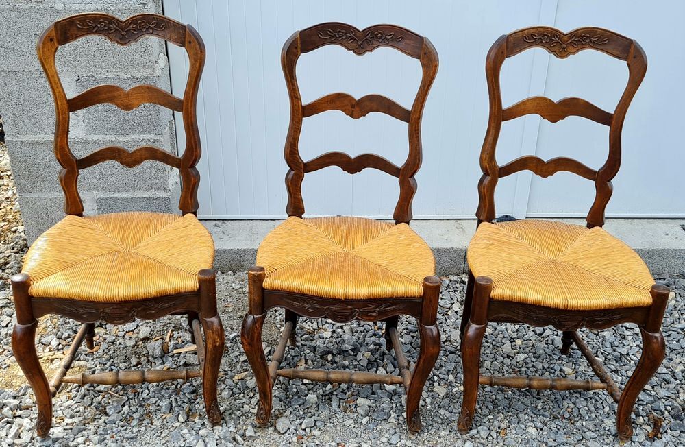 Lot de 3 chaises SAM style proven&ccedil;al, sculpt&eacute;es Soupi&egrave;re Meubles