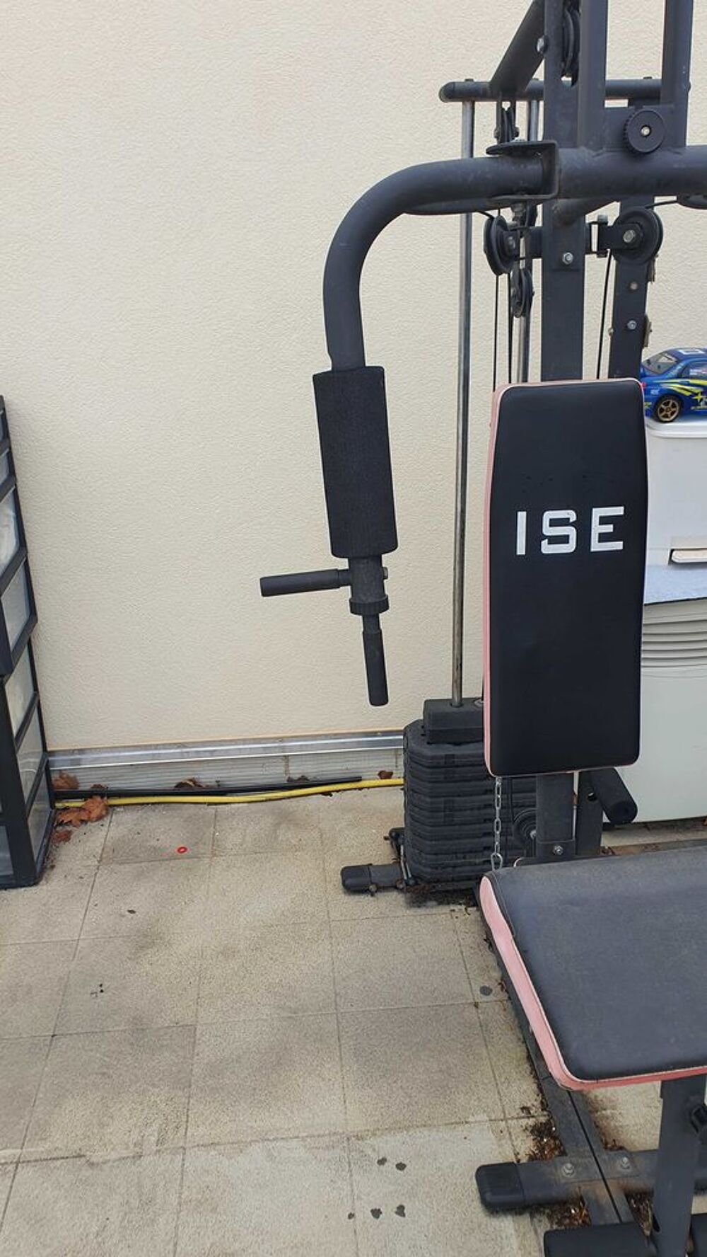 &agrave;€ vendre : Banc de musculation €" Id&eacute;al pour vos entra&icirc;nements &eth;Ÿ'&ordf; Sports