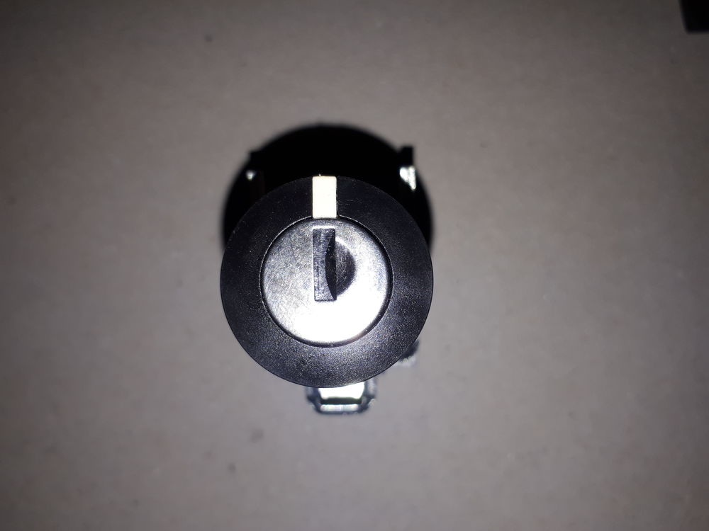 BOUTONS A CLEF SCHNEIDER (106) Bricolage