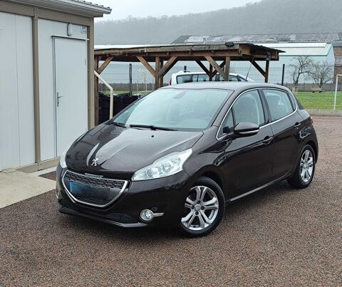 Peugeot 208 +1.6e-HDI+92cv+ALLURE+2013