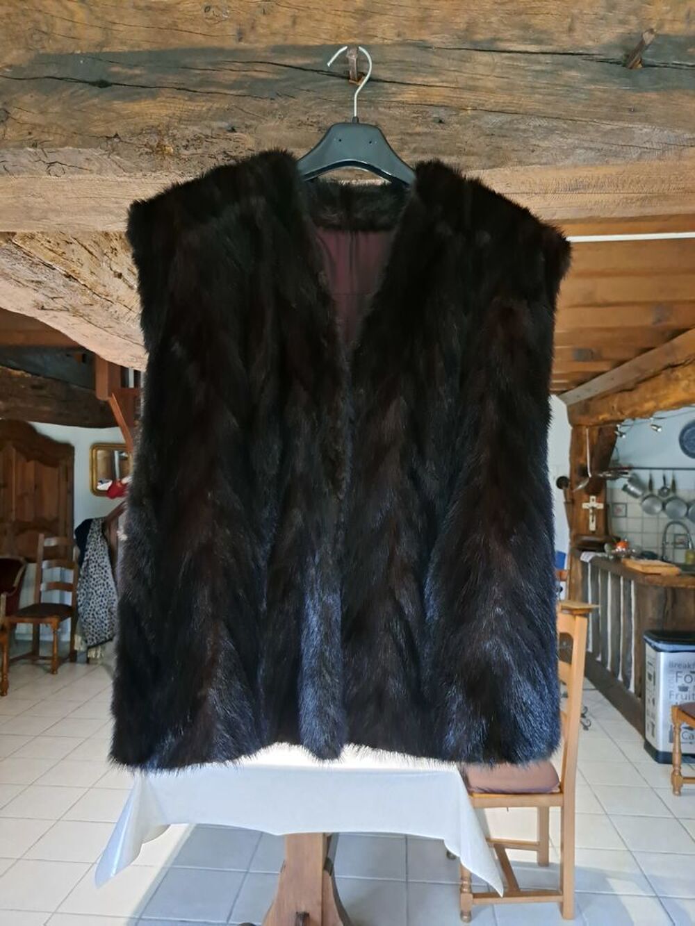 Gilet sans manches en vison. Vêtements