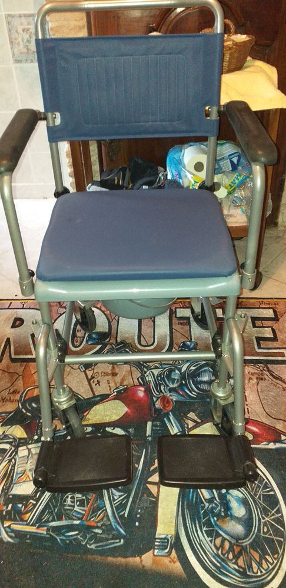 fauteuil pour personnes avec un endicape Meubles