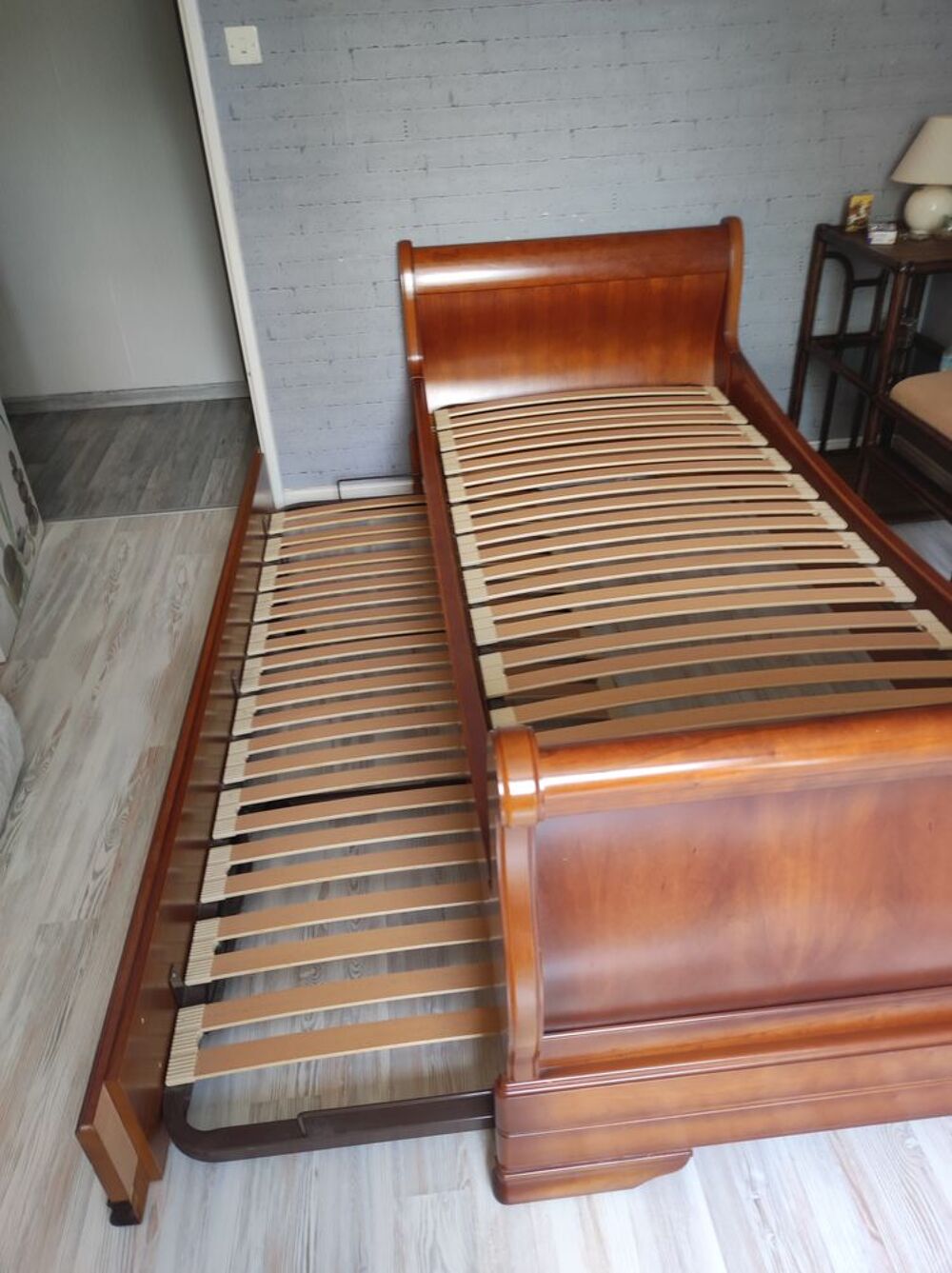 Lit gigogne en merisier d&eacute;montable avec sommier Meubles