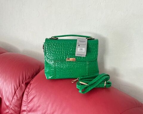 SAC VINTAGE NEUF Peyruis (04)