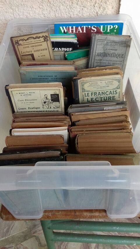 livres d'école anciens 50 Vendeuvre-du-Poitou (86)