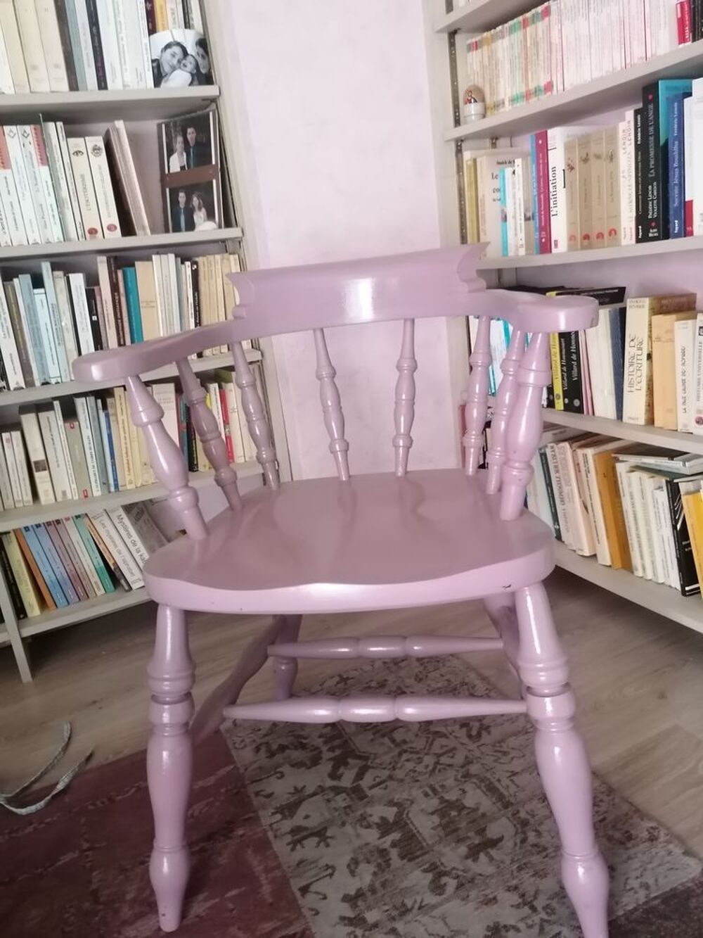 fauteuil en bois plein + chaise en bois Meubles