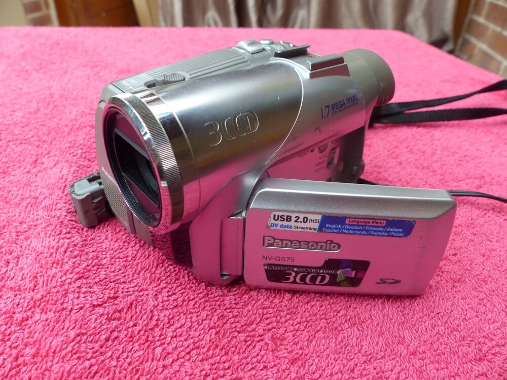 Cam&eacute;scope Panasonic NV-GS75 Mini DV Photos/Video/TV