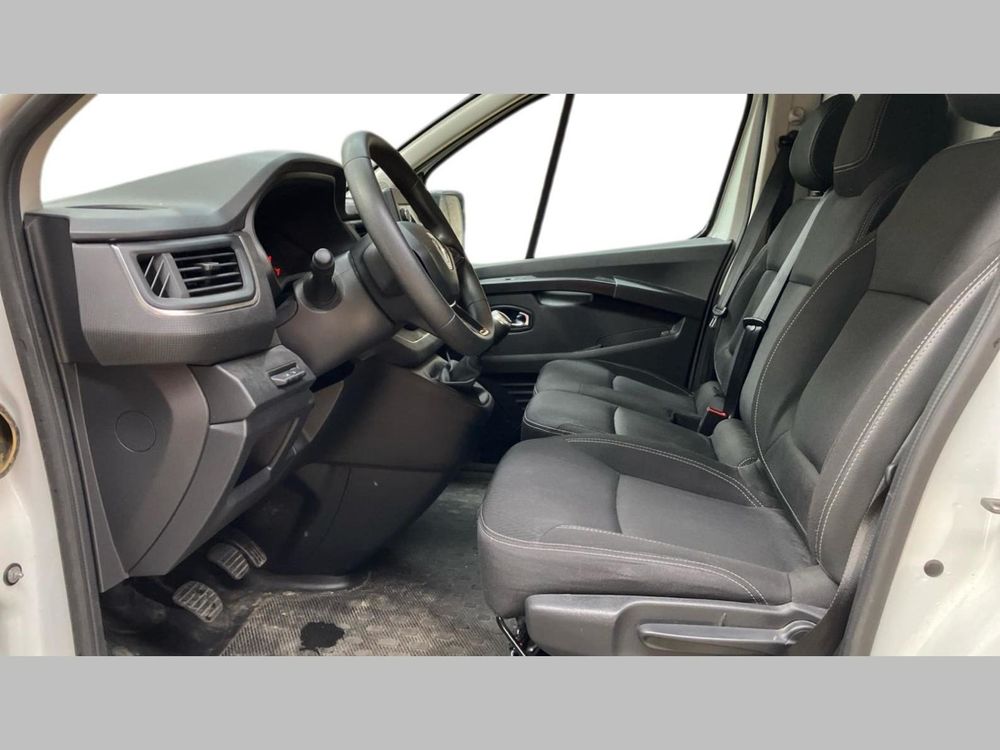 Trafic TRAFIC FGN L1H1 2800 KG BLUE DCI 130 GRAND CONFORT 2023 occasion 42120 Le Coteau