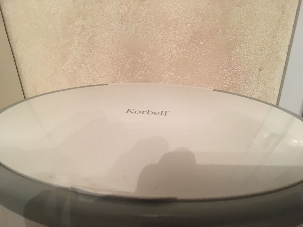 Poubelle &agrave; couche 26L Korbell quasi neuve Pu�riculture