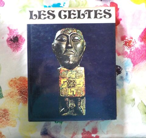 LES CELTES par Georges DOTTIN Ed. Minerva France Loisirs Bubry (56)