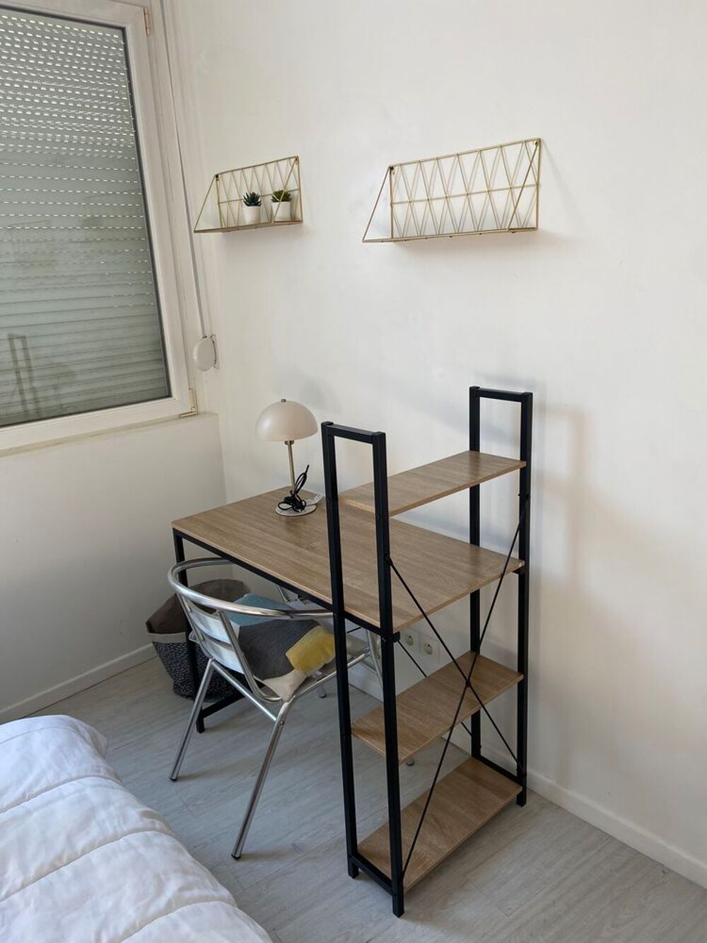 Location Chambre Grand studio RÉNOVÉ entièrement équipé avec COUR PRIVATIVE, Valenciennes
