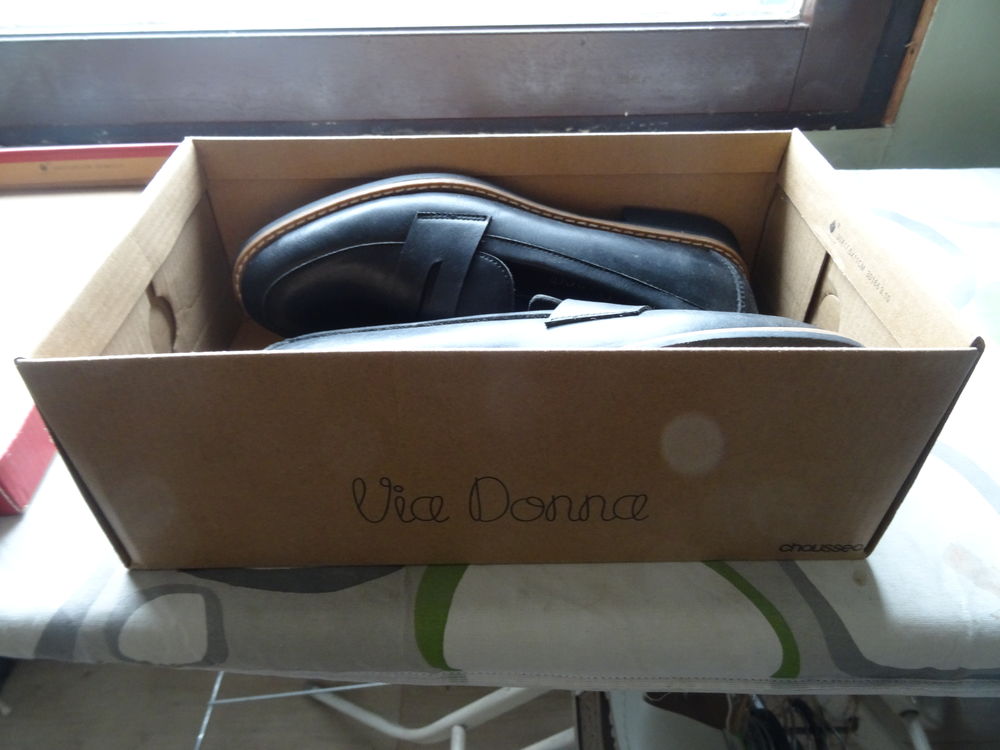 mocassin femme neuf poinyure 38 Chaussures
