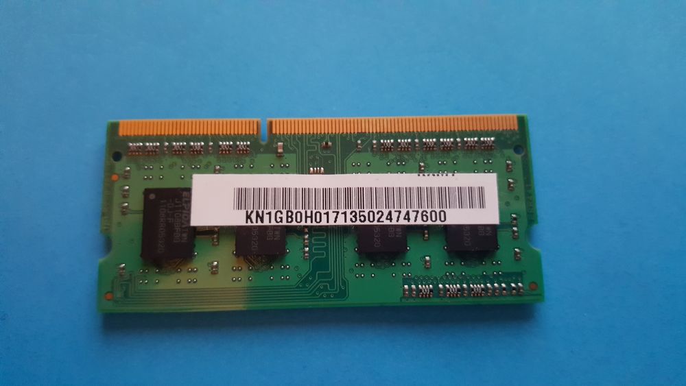 SODIMM UNIFOSA ELPIDA 1GO DDR3 1333MHz 128MX8 GU672203EP0200 Matériel informatique