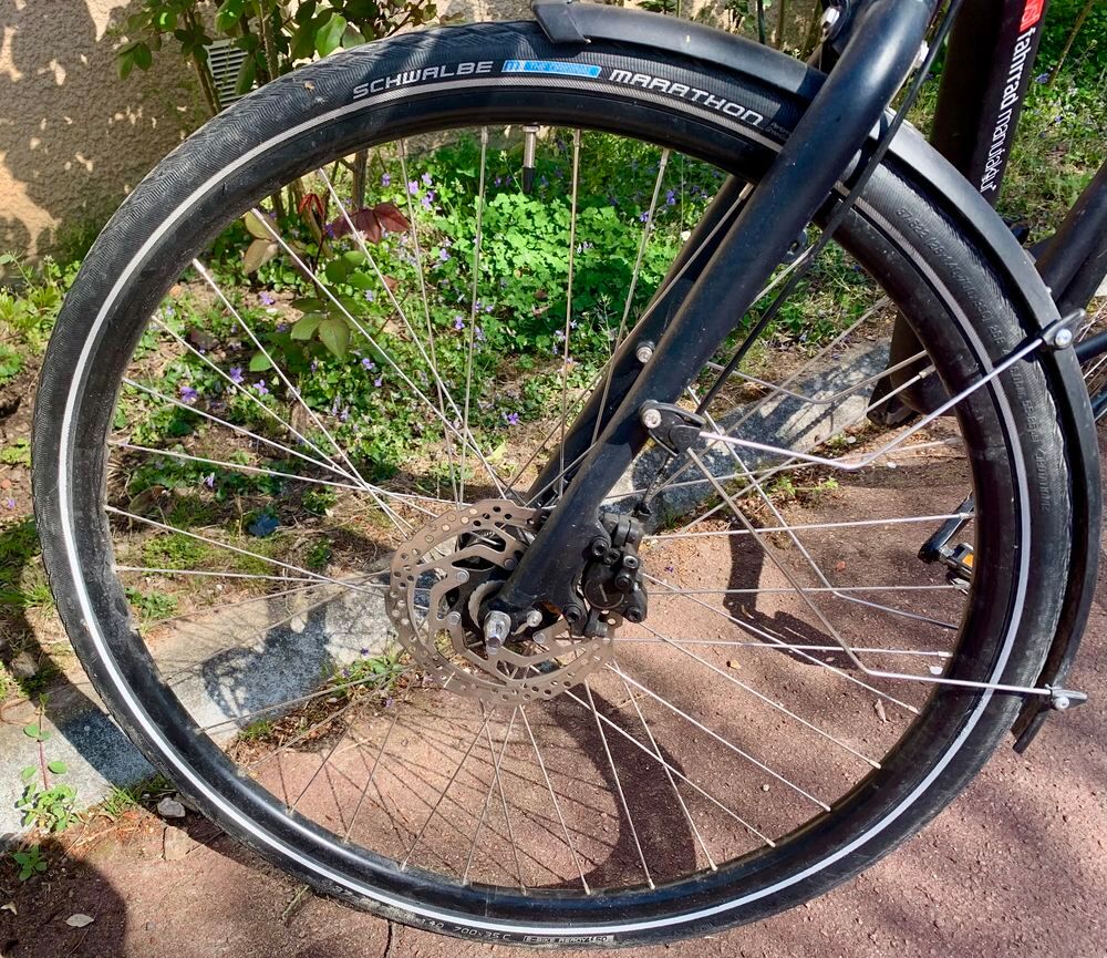 V&eacute;lo Kalkhoff pour dame, tr&egrave;s bonne qualit&eacute;, excellent &eacute;tat Vélos