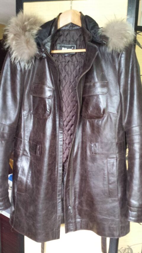 Manteau à capuche en cuir.BIKERS 0 Sarcelles (95)