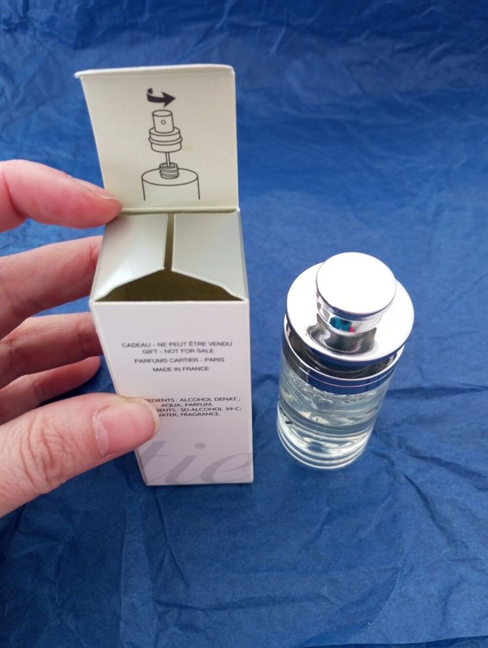 miniature de parfum vaporisateur cartier 