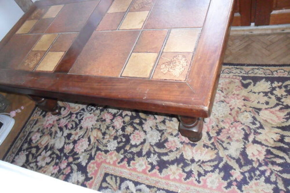 table basse carrelee Meubles
