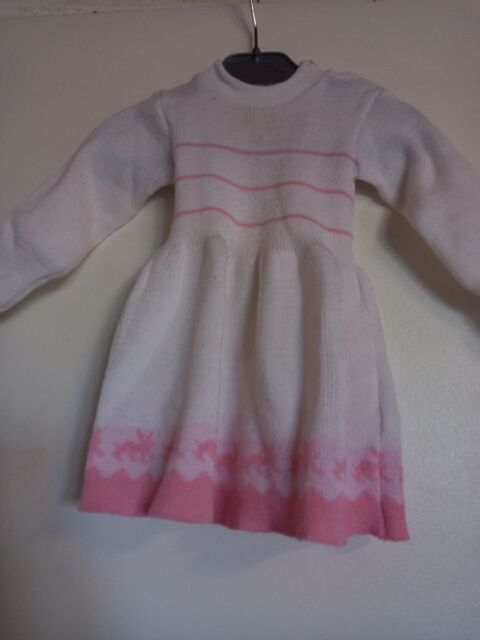 Robe vintage rose et blanche 12 mois 3 Villiers (86)