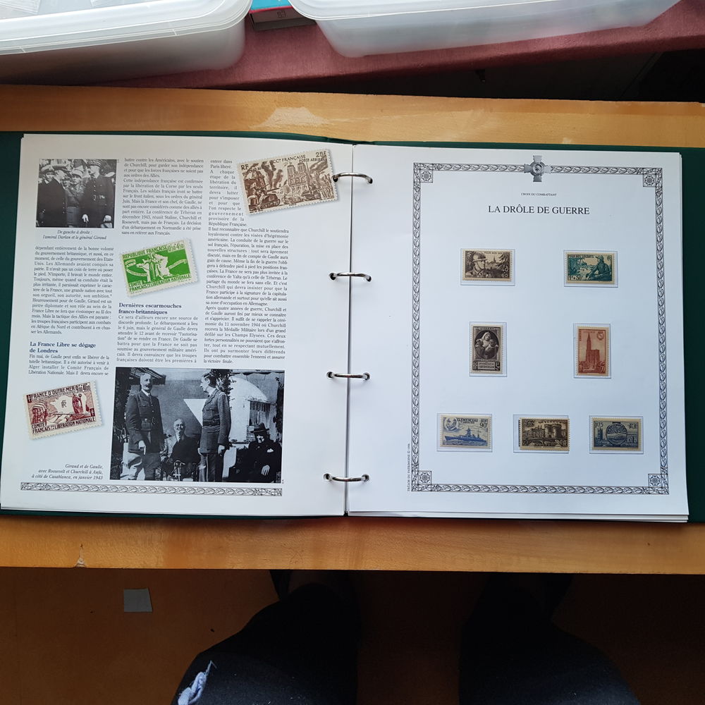 ALBUM M&eacute;morial Philat&eacute;lique 1945/1995
TR&Eacute;SOR DU PATRIMOINE
