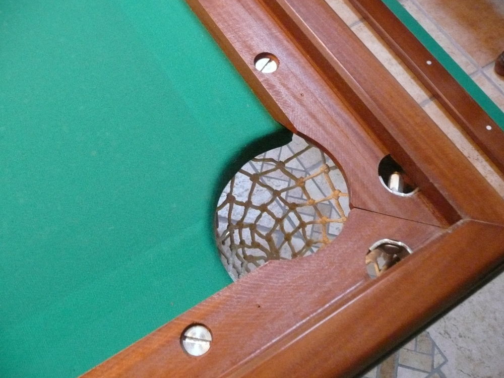 BILLARD MIXTE (FRANCAIS/AMERICAIN) 240X133X0,76 
Meubles