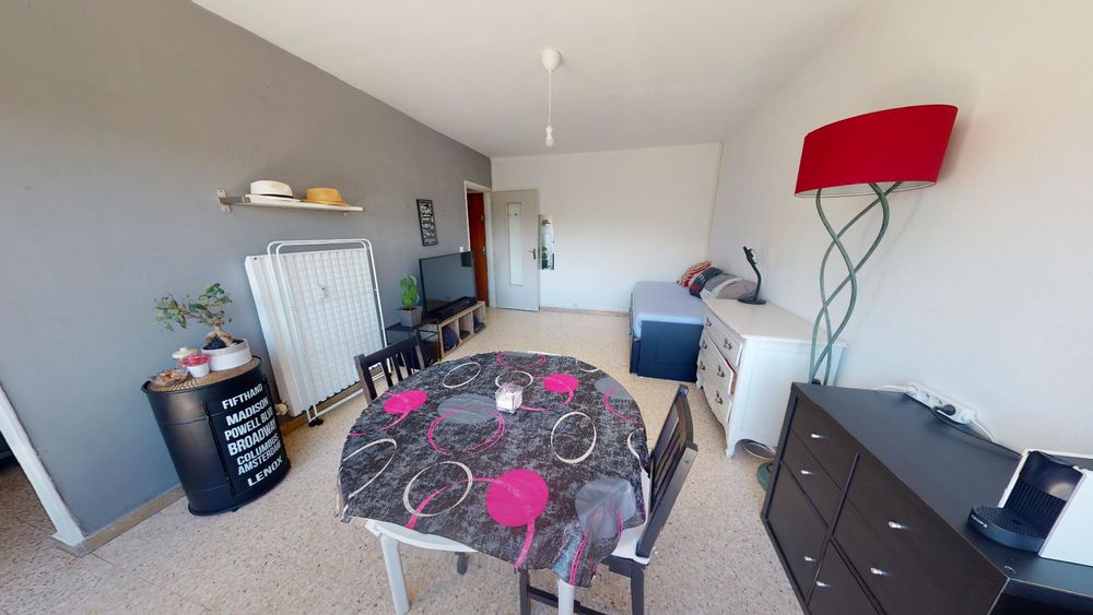 Location Appartement Studio meublé 25 m² avec balcon, cuisine équipée et vue déga Aix-en-provence