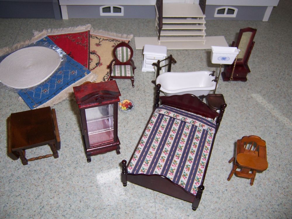 maison de poup&eacute;e DELPRADO Jeux / jouets