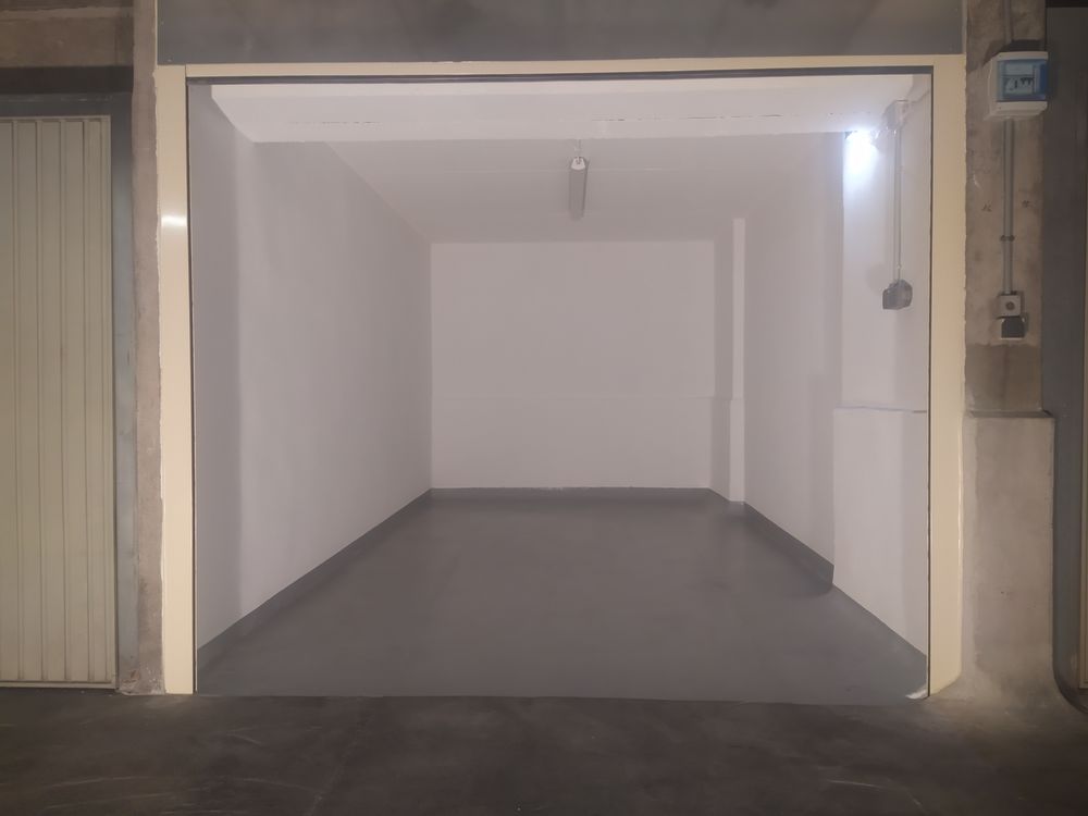 Location Parking/Garage GARAGE / ENTREPÔT ? ANTIBES CENTRE VIEILLE-VILLE Antibes