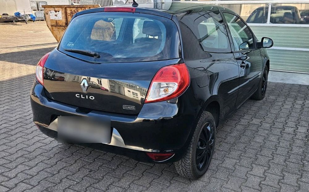 Clio III Clio 1.2 16V 75 Authentique 2013 occasion 69001 Lyon