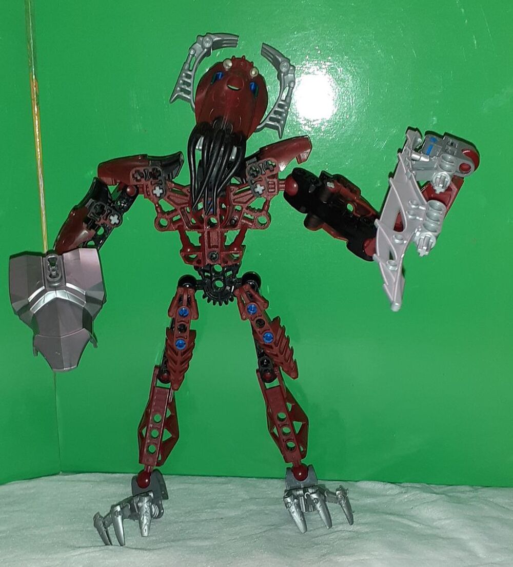 lot bonhommes robots &agrave; construire
20€ le lot ou 2€50 pi&egrave;ce Jeux / jouets